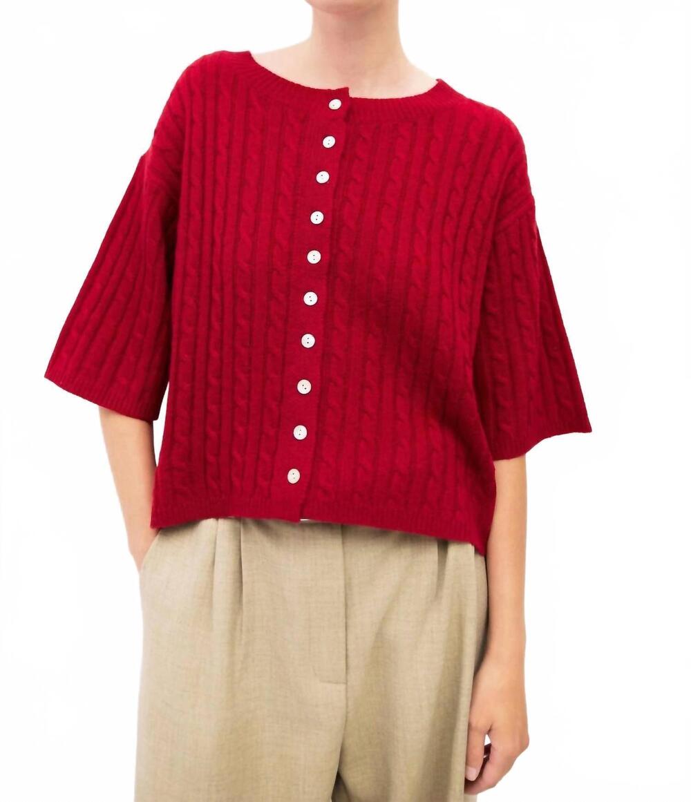 NEW MOD REF short sleeve cable knit sweater in red